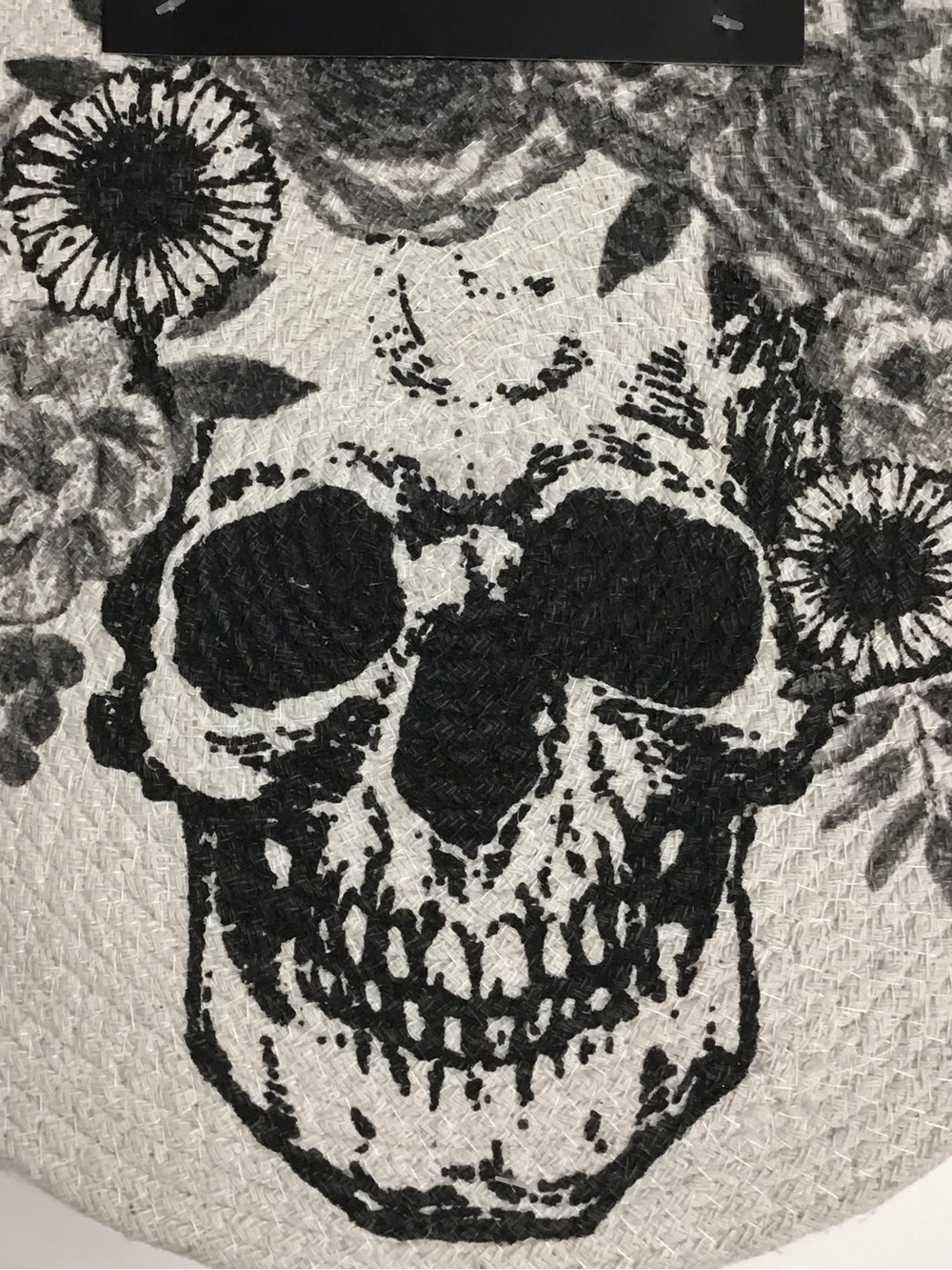 Tahari Home Skull Placemat SET OF 4 Day of Dead Halloween Sugar Skull Woven NEW - Picture 8 of 11